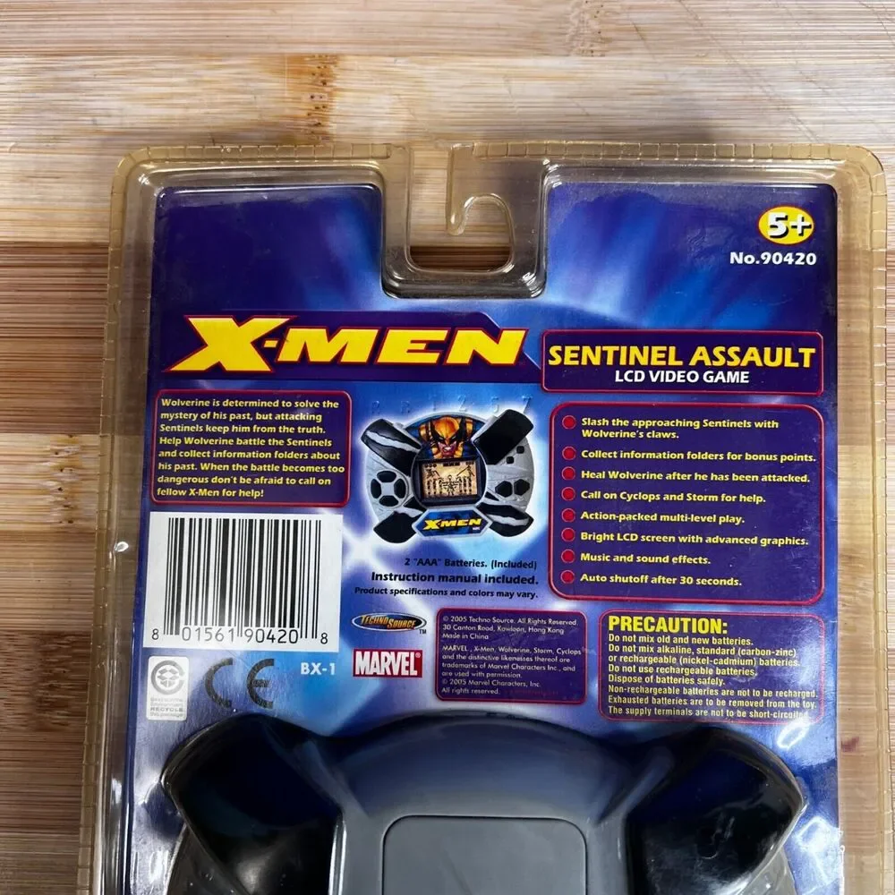 Marvel X-Men Sentinel Assault LCD Handheld Video Game 2005 Wolverine Deadpool
